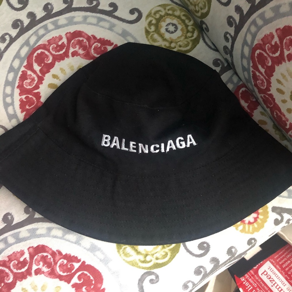 Balenciaga bucket hat